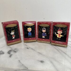 KEEPSAKE the Label Peanuts Character Ornaments Set - Red and Gold